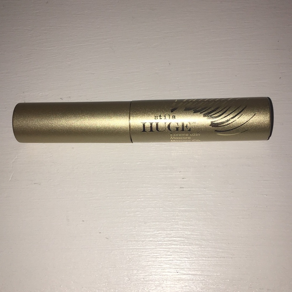 NWOT Stila huge extreme lash mascara